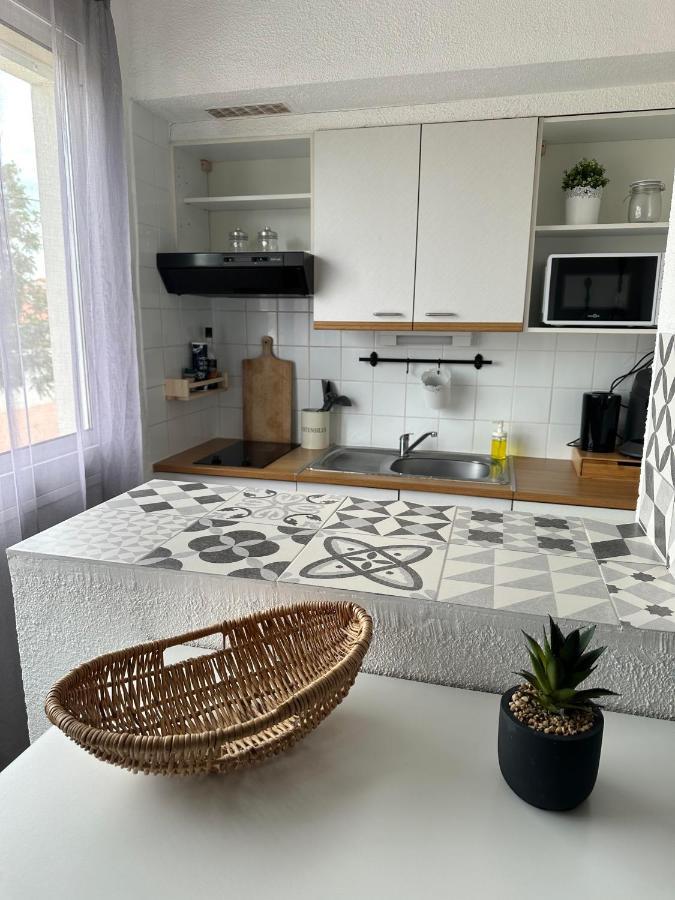 Charmant Studio Lumineux Florida Plage Appartement Canet-en-Roussillon Buitenkant foto